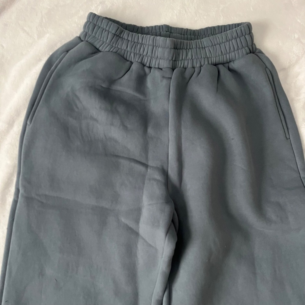 Comfort Travel Essentials Sweatpants Sky Color In Size Small - Picture 2 of 7